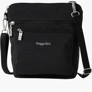 Baggallini Modern Pocket Crossbody